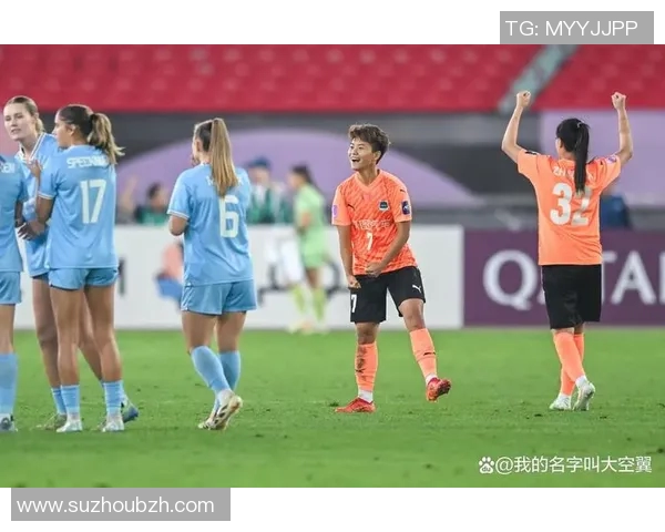 足球明星的女儿甜美瞬间曝光可爱照片引发网友热议